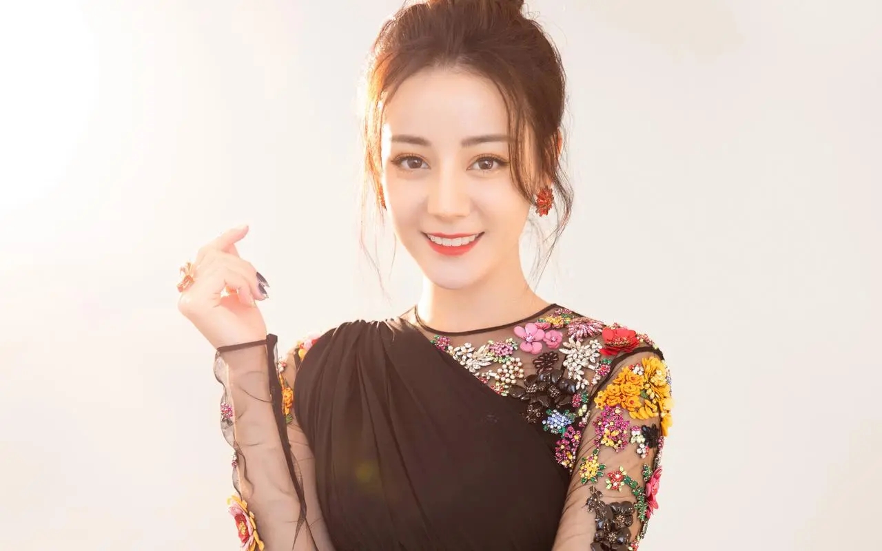 迪丽热巴